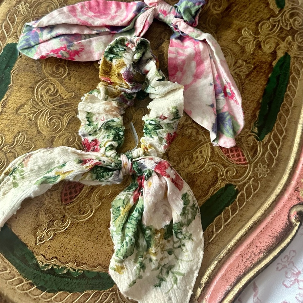 LOVESHACKFANCY Signature Ribbon Scrunchies Set of Two Autumn Floral Pink Green - Picture 4 of 4